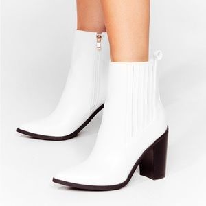 White Western West Buds Faux Leather Heeled Boots